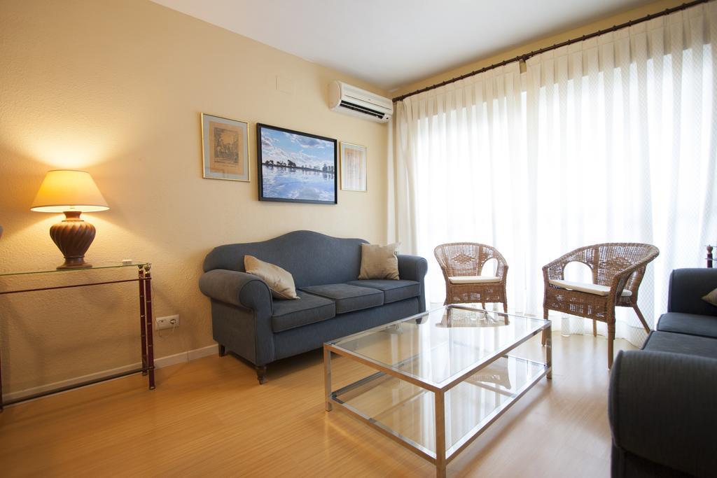 Macarena Flat Apartment Seville Room photo